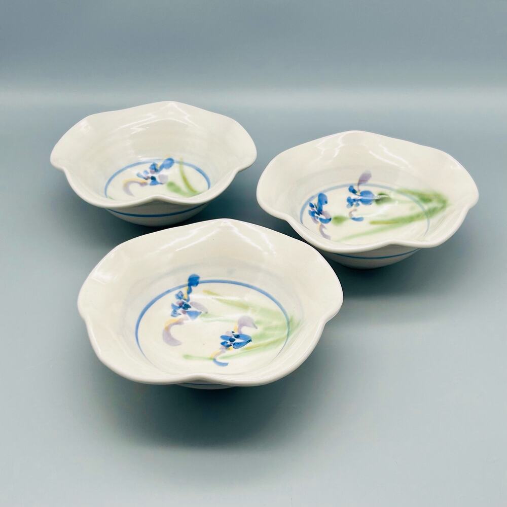 Pottery Signed Scallop Edged Orchid Flower Bowls 3 Pieces
